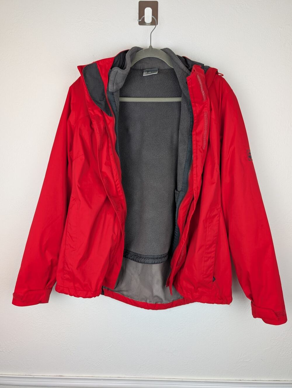 Jack Wolfskin Jacket Hardshell Coat Hood Rain Hiking Outdoor Granola Red Size M